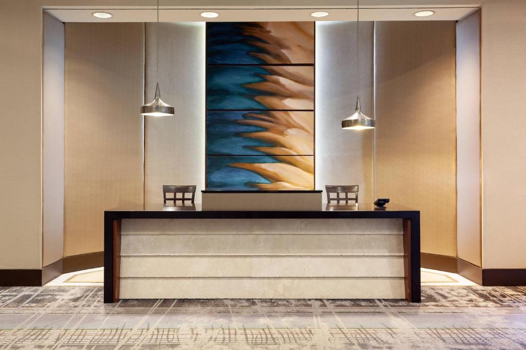 Marriott Orlando Airport Lakeside Image