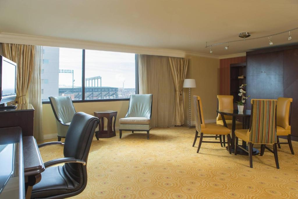 Baltimore Marriott Inner Harbor at Camden Yards Image