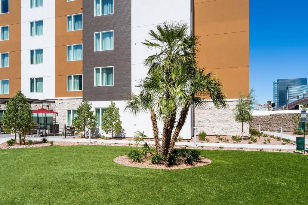 TownePlace Suites By Marriott Las Vegas Stadium District Image