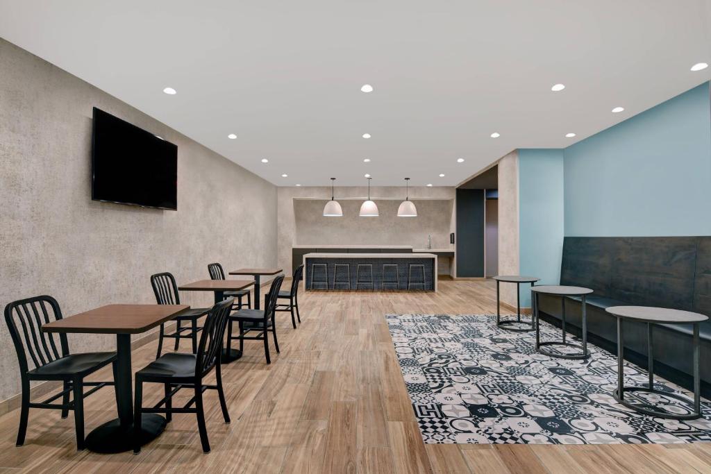 TownePlace Suites by Marriott Cincinnati Downtown Image
