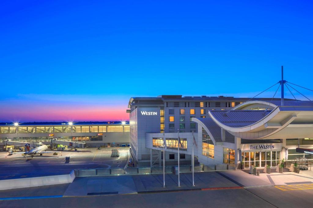 The Westin Detroit Metropolitan Airport Image