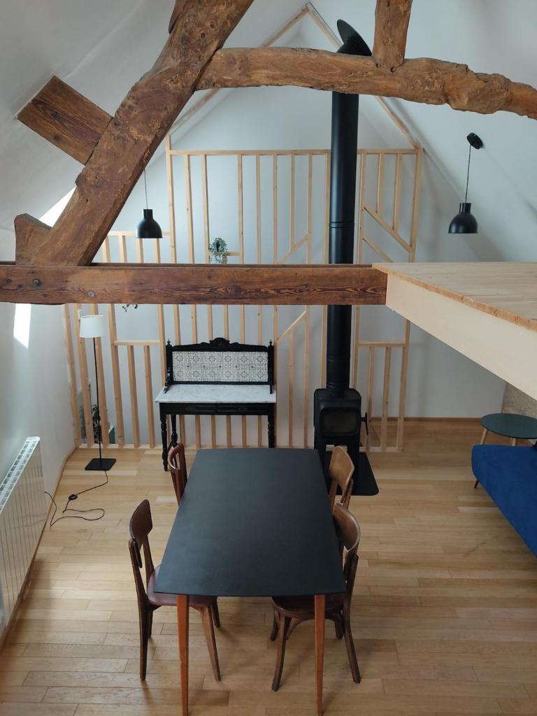 Agréable maisonnette en duplex, avec patio proche mer 7