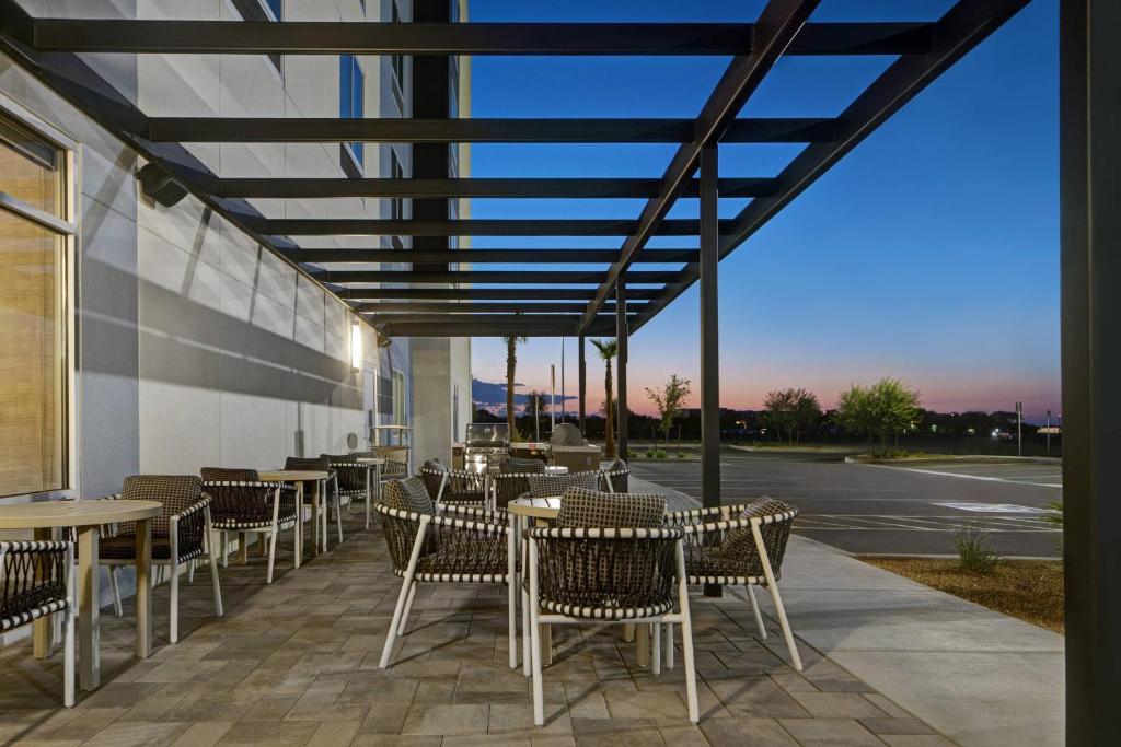 TownePlace Suites by Marriott Phoenix Glendale Sports & Entertainment District Image