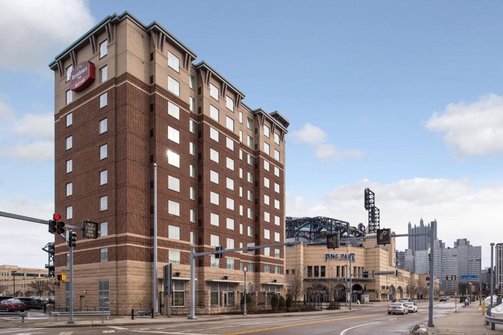 Residence Inn Pittsburgh North Shore Image