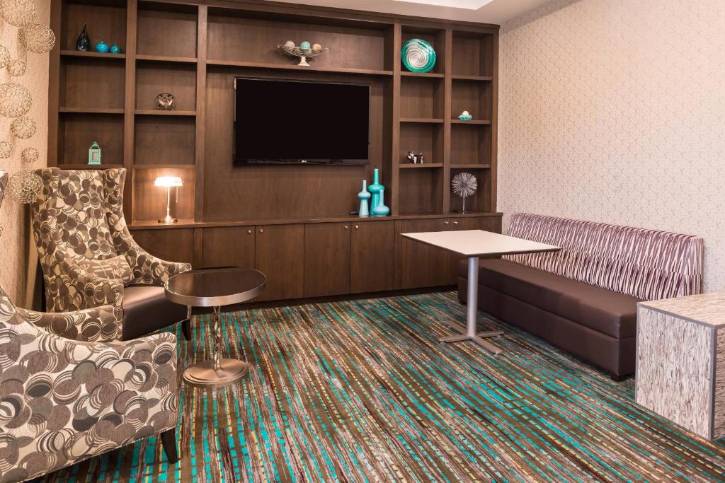 Residence Inn Pittsburgh North Shore Image
