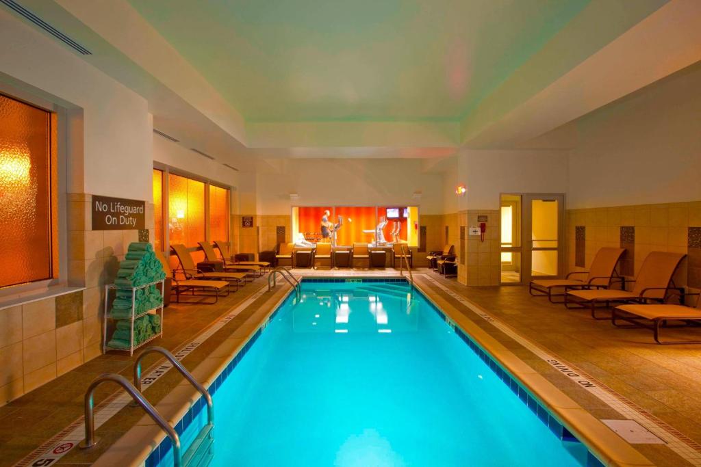 Residence Inn Pittsburgh North Shore Image