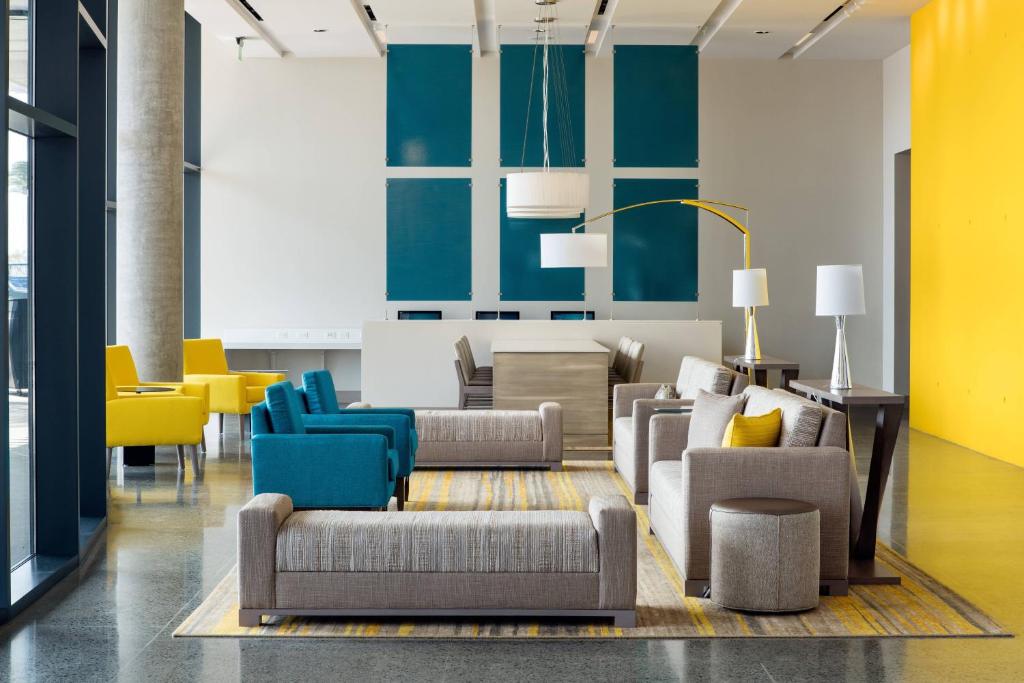 SpringHill Suites by Marriott San Diego Downtown/Bayfront Image