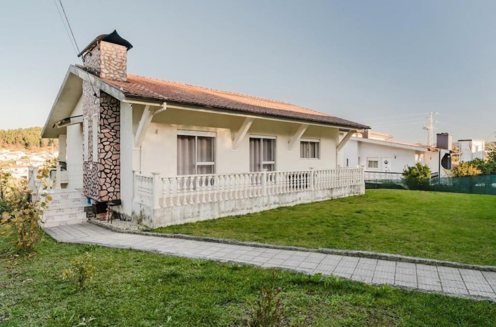 Casa Familiar - Espaçosa, confortável e sossegada 1