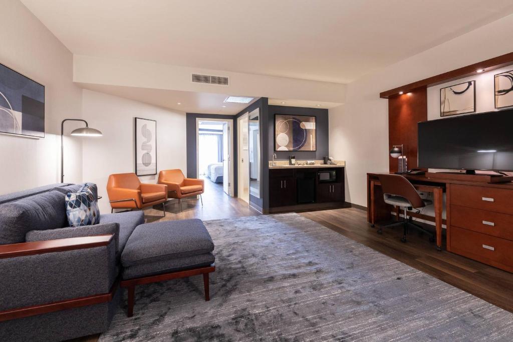 Courtyard by Marriott Cincinnati Midtown/Rookwood Image