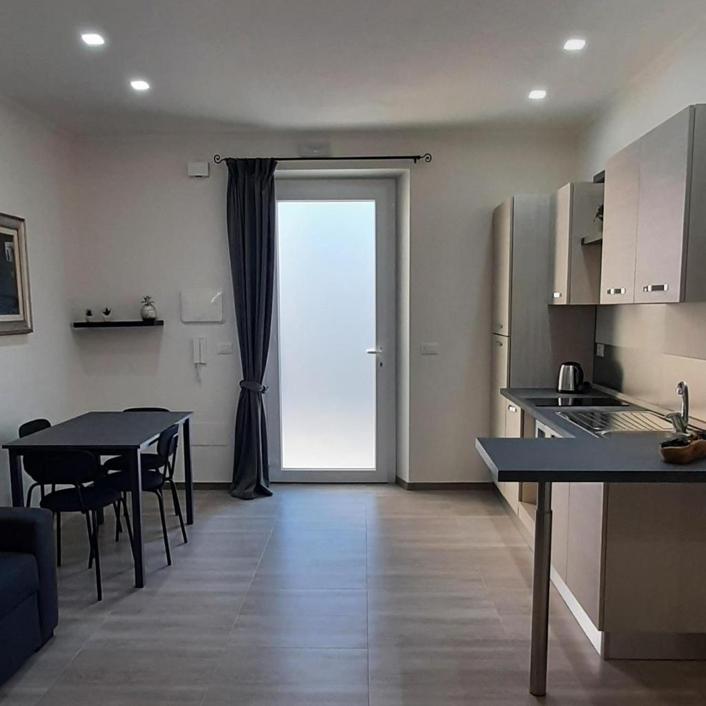 Peter's Apartments 4