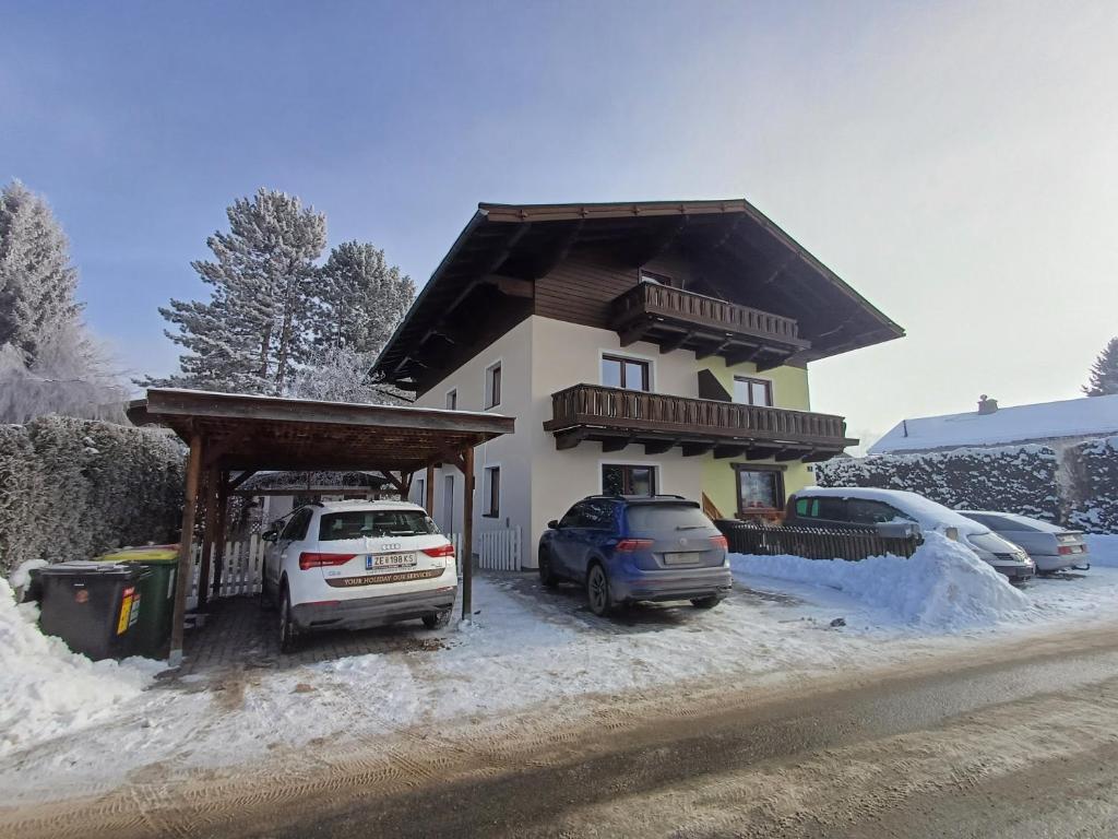 The Steinbock Lodge with garden and bbq 6