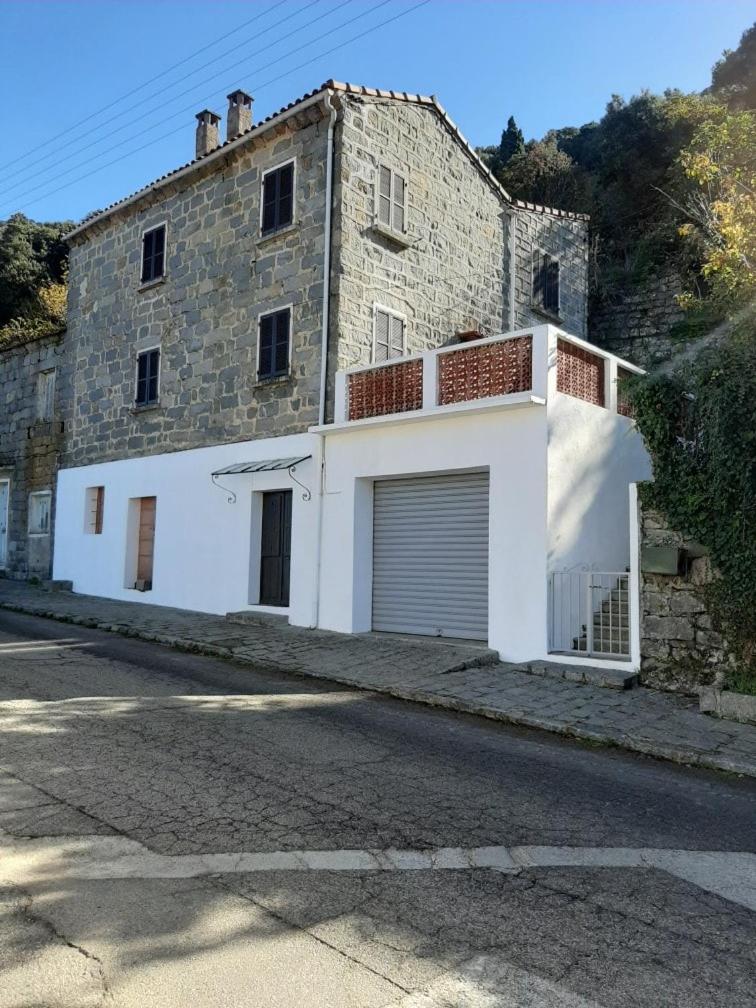 Grande Maison de Village 4