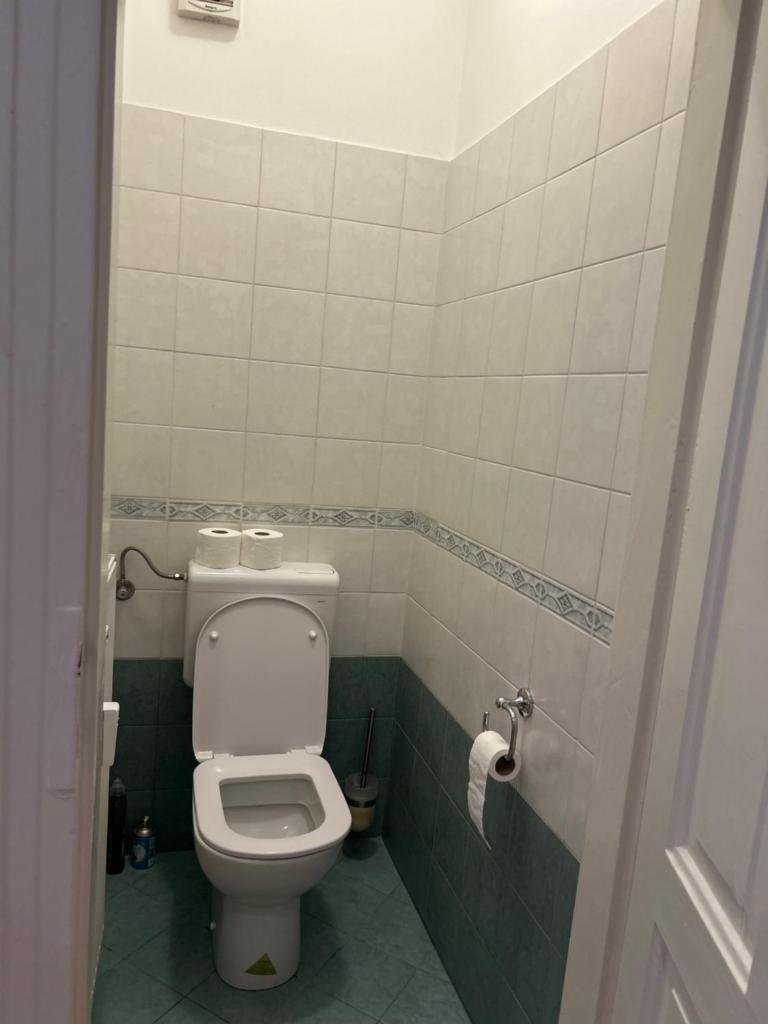 Central Residence 8