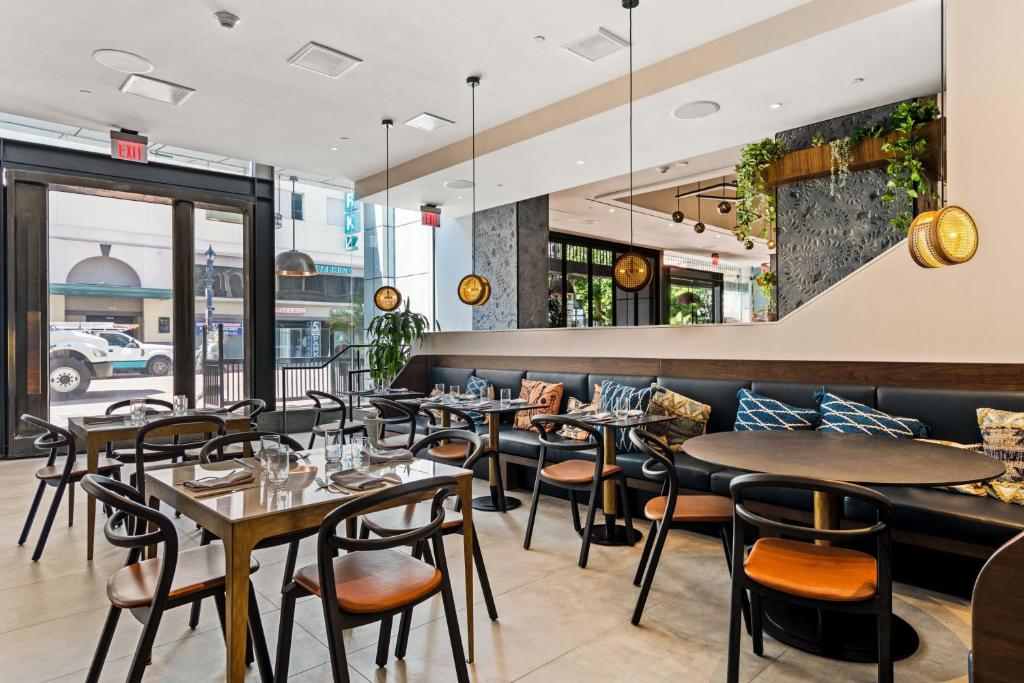 Kimpton Alma San Diego, an IHG Hotel Image