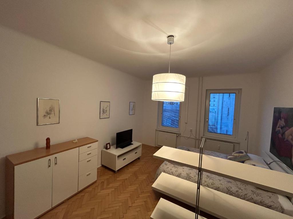 Central Residence 7