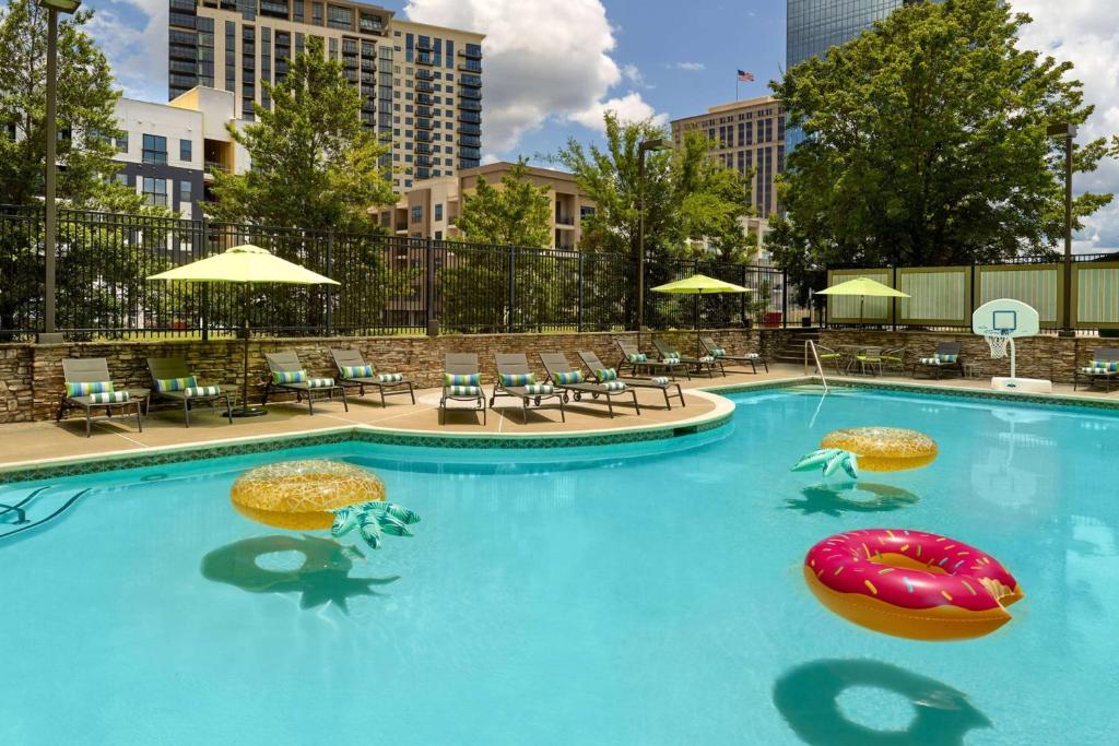 Wyndham Atlanta Buckhead Hotel & Conference Center Image