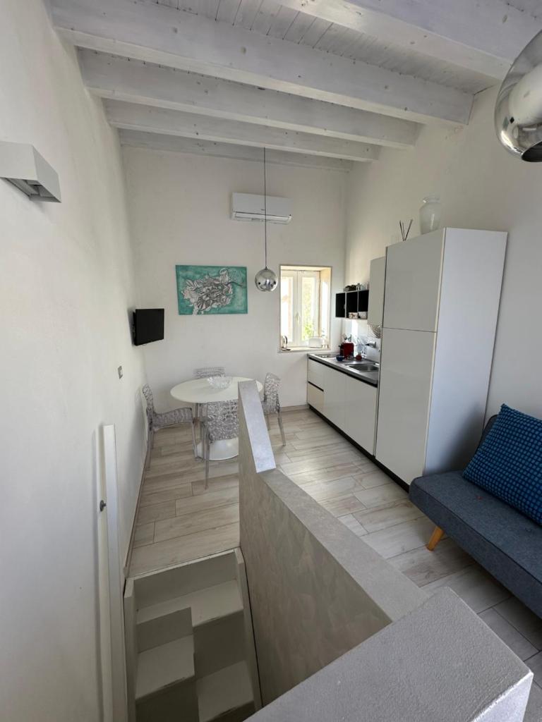 Suite Moen Ortigia 4