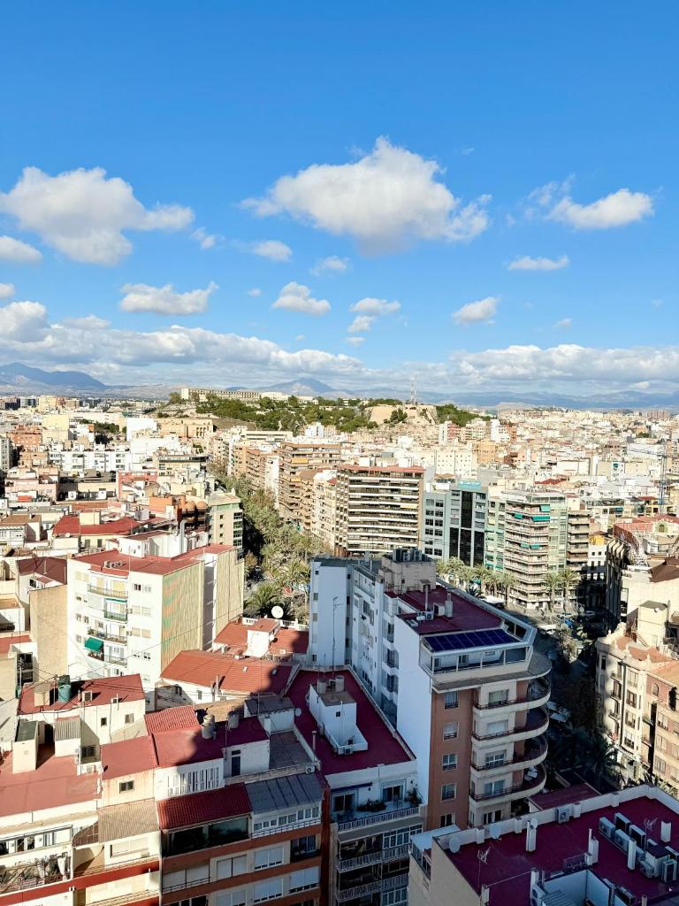 Apartament 18th floor city center RISCAL 6