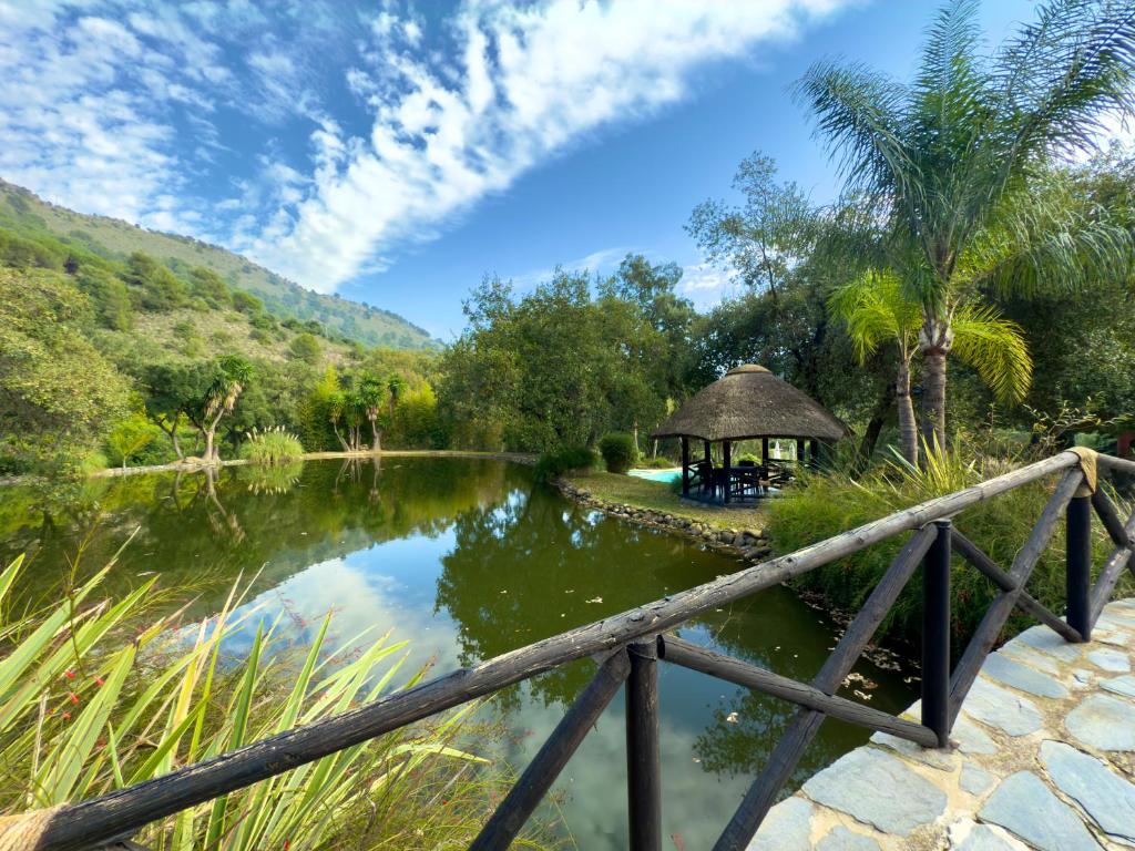 La Fuente del Pedregal Casa 1 - Lago y piscinas 2