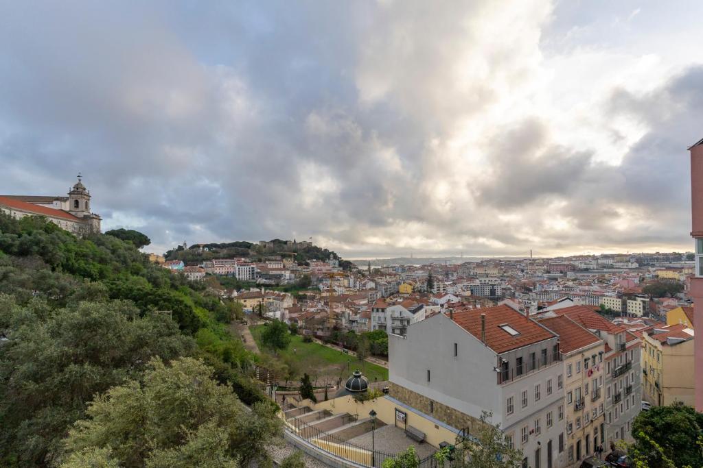 Panoramic Graça Duplex with Castle and River Views by NestAtLisbon 6