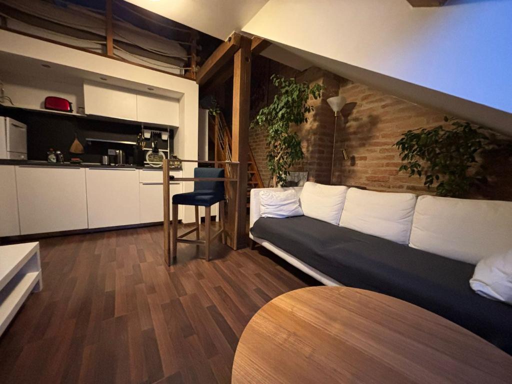 The Republic Apartments 6