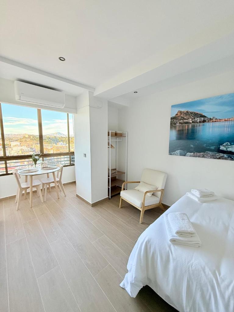 Apartament 18th floor city center RISCAL 2