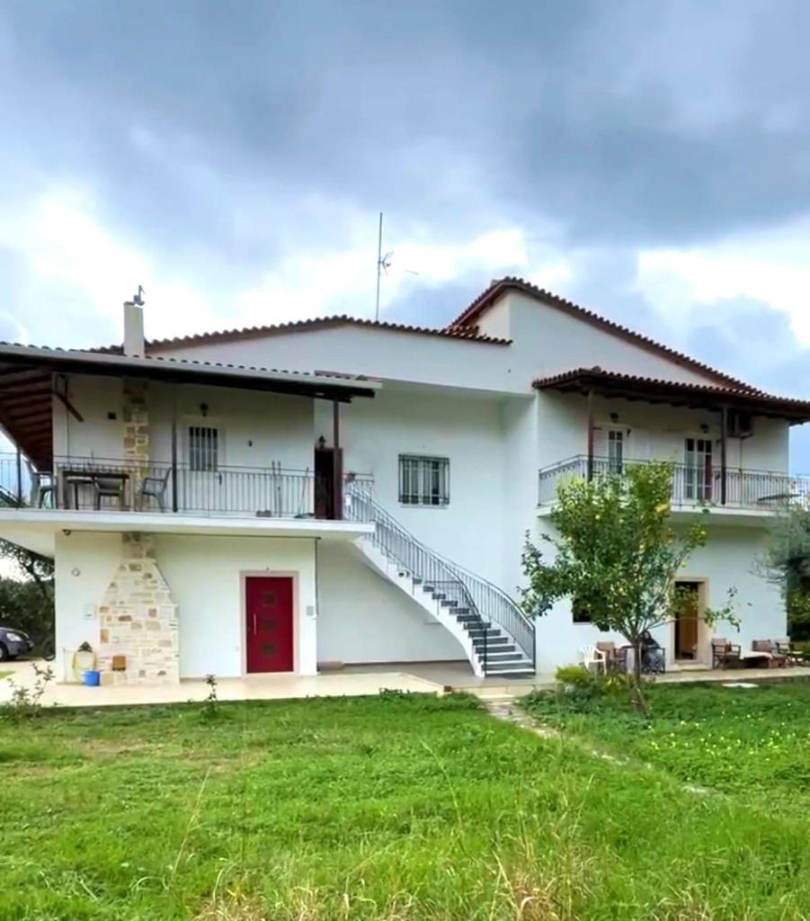 Nana's Luxury House 8