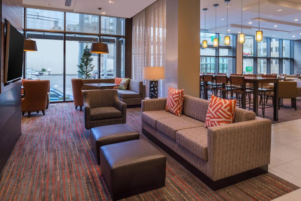 Residence Inn by Marriott Seattle University District Image