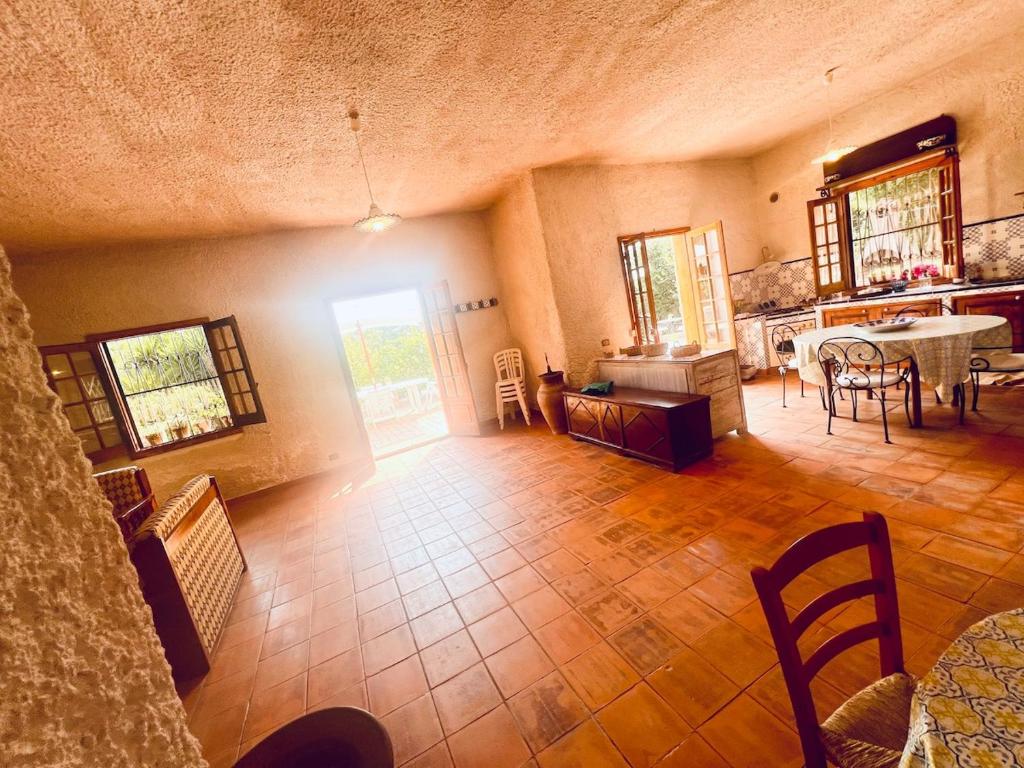 Coin salon dans l'établissement Villa Cresta, private villa with pool