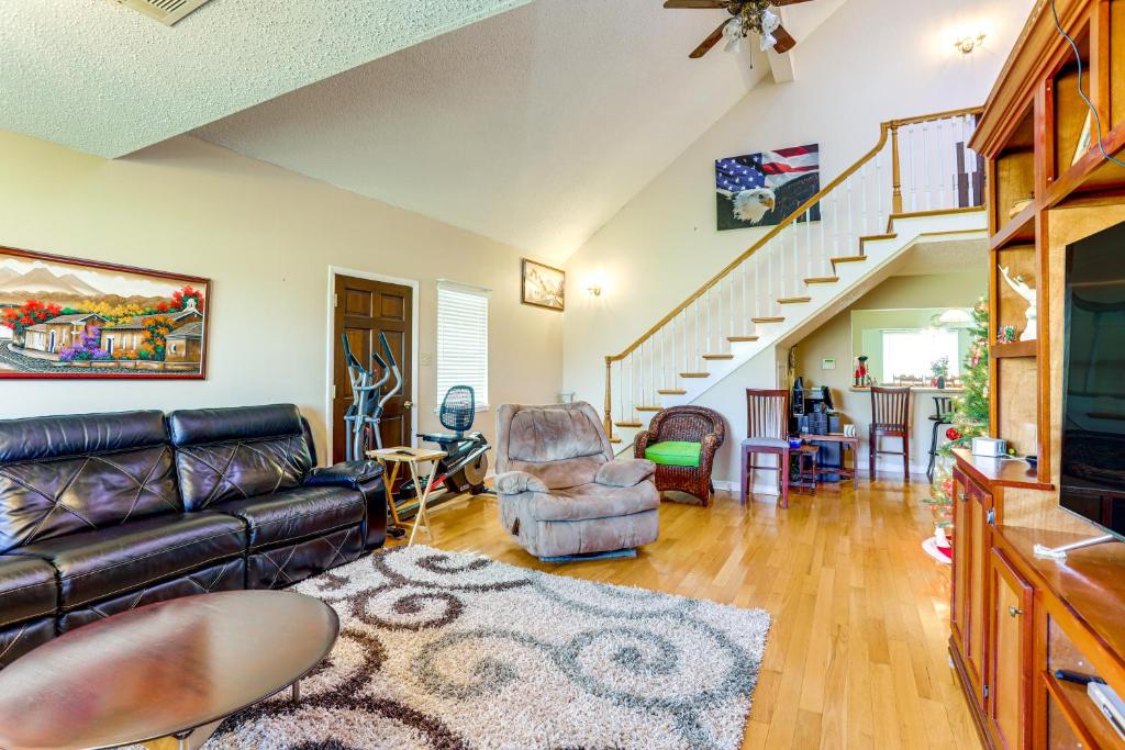 5 Mi to French Quarter: Central NOLA Home w/ Decks 5