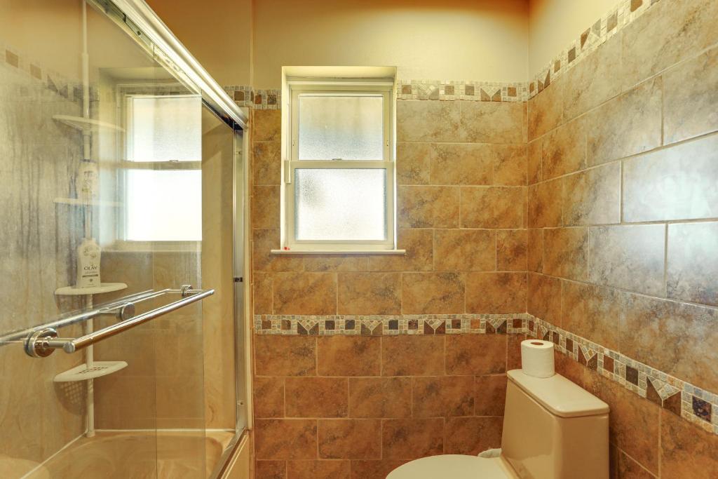 5 Mi to French Quarter: Central NOLA Home w/ Decks 3
