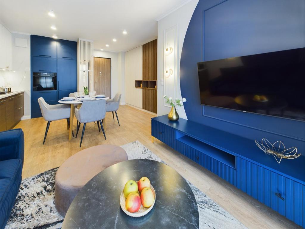 Stylowy Apartament w Centrum Gdyni 900 m od Plaży by Noclegi Renters 3