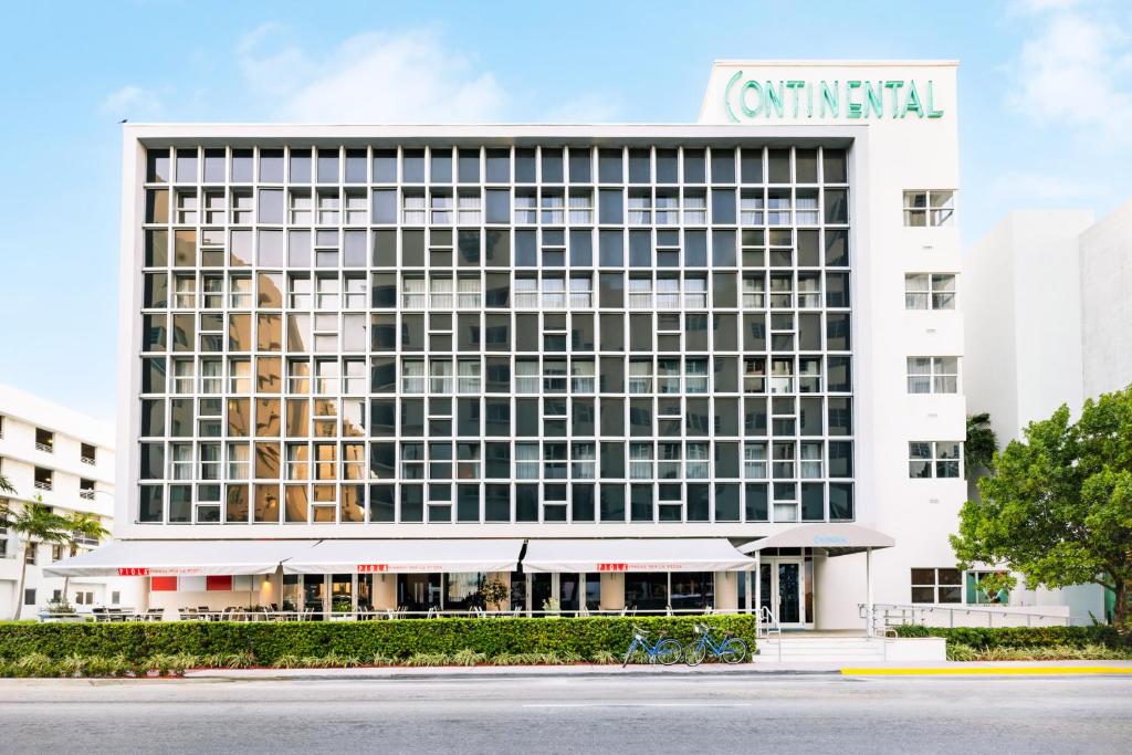 Hotel Continental Miami Beach, Tapestry Collection by Hilton Image