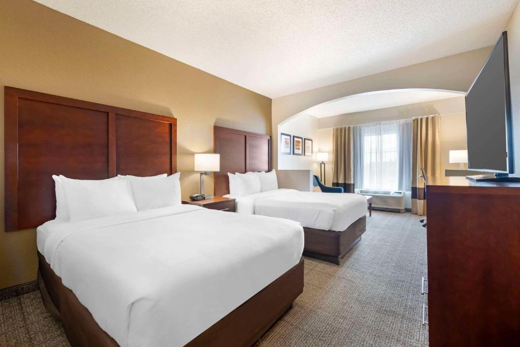 Comfort Suites Downtown Image
