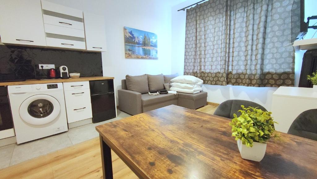 BOOGIE Home Jaracza 36 8