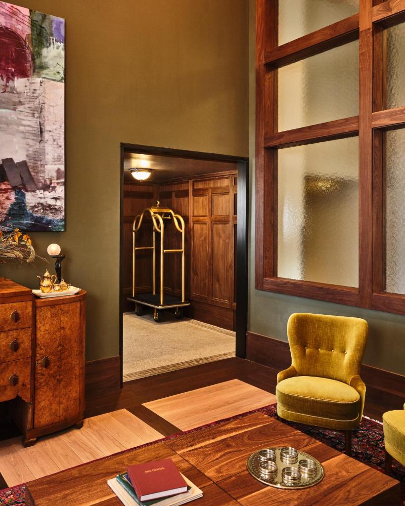 The Crawford Hotel Image