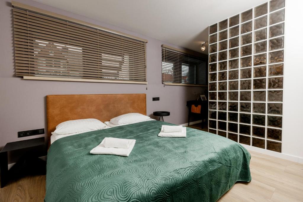Stylish apartment, loft number 7 with office space and free private parking 2