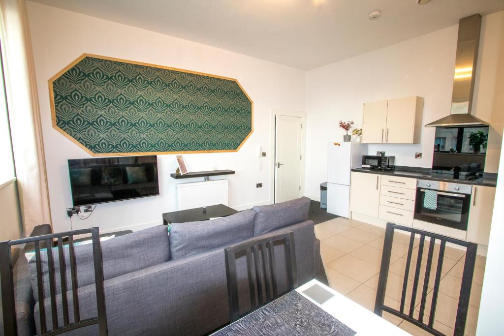 Ideal for groups - Lovely 2 Bedroom Apartment - Free Parking, Transit links, Close to Stadiums 8