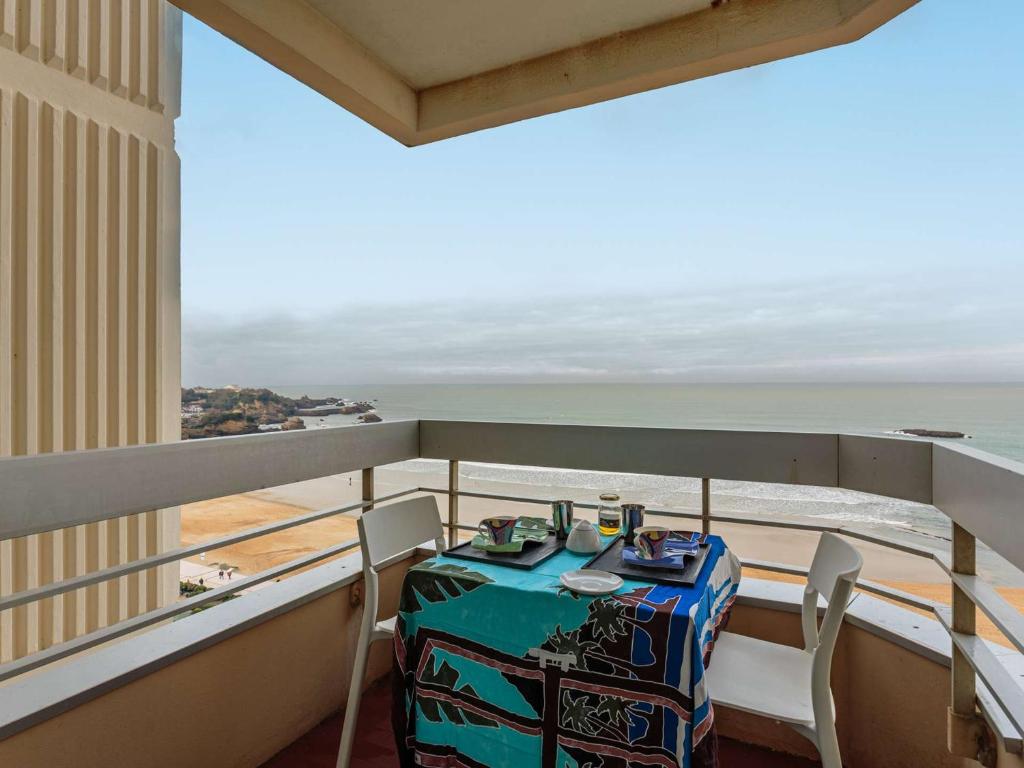Studio en front de mer avec piscine et Wi-Fi à Biarritz - FR-1-3-621
