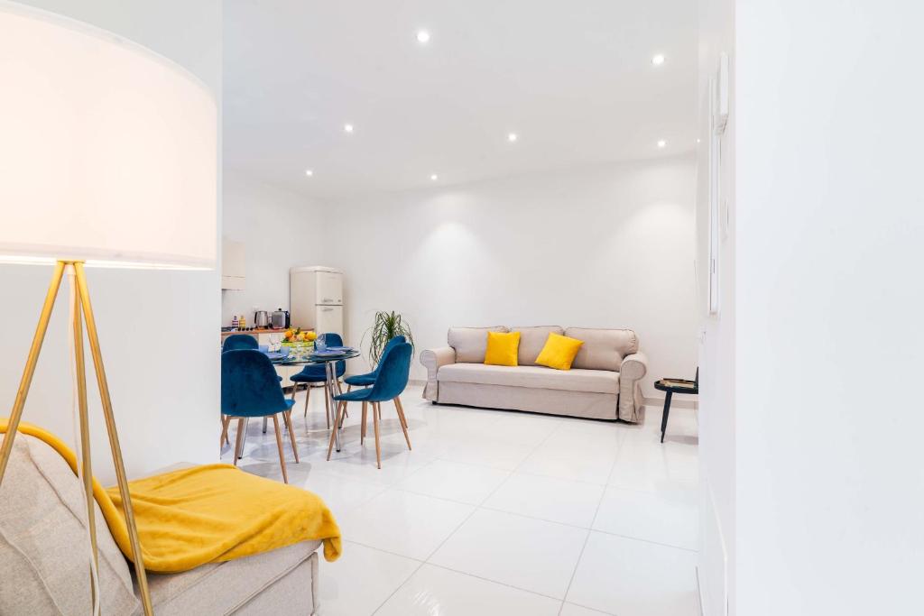 AMORE RENTALS - Villa Alice