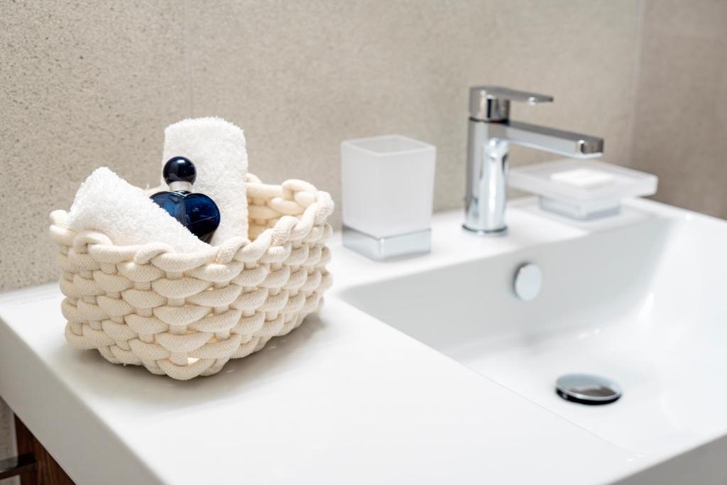 CITY STAY - Papieri-Ring 8