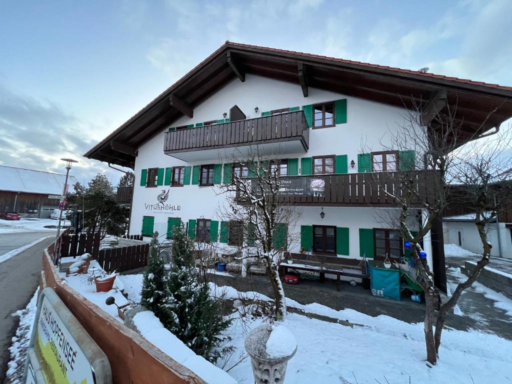 Vitusfort Urlaub im Allgäu - Ferienwohnungen & Themenzimmer in Hopfen am See 8