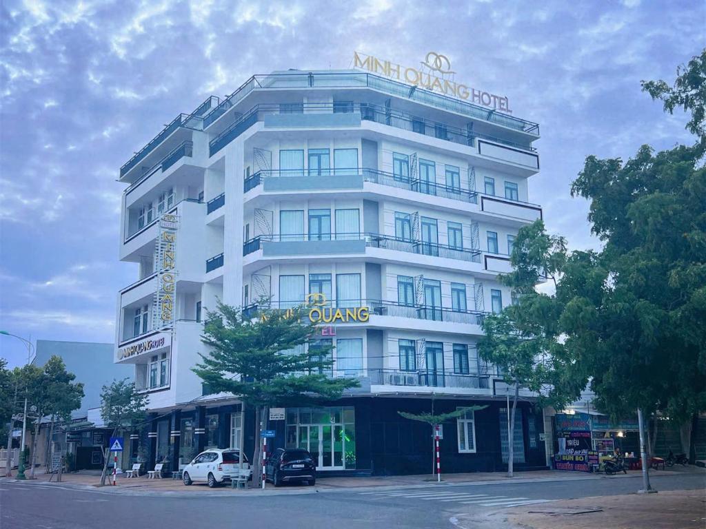 Hotel Minh Quang