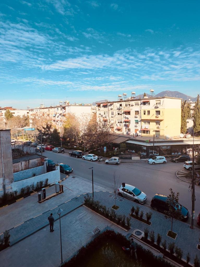 Tirana - GGpremiumstays deluxe - 2 double bedrooms luxury apartment with balcony 5