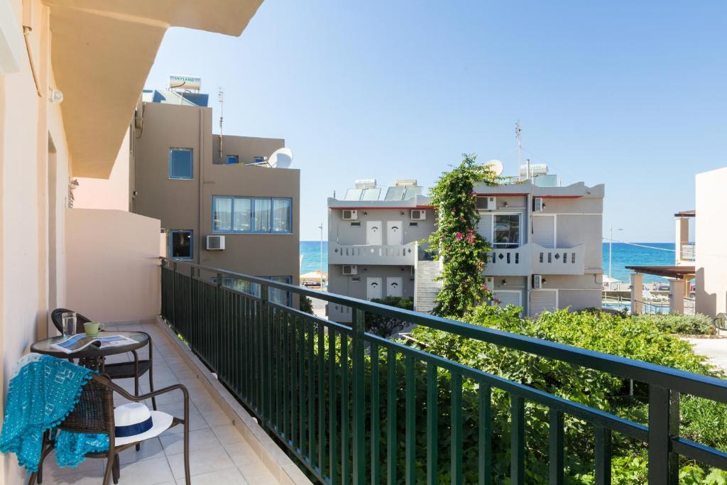 Anemi Blue apt, suitable up to 4, near the beach! 6