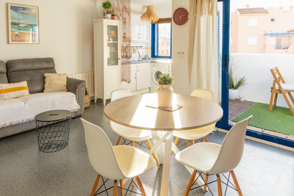 Tarifa Cozy House - Beach view & Balcony 4