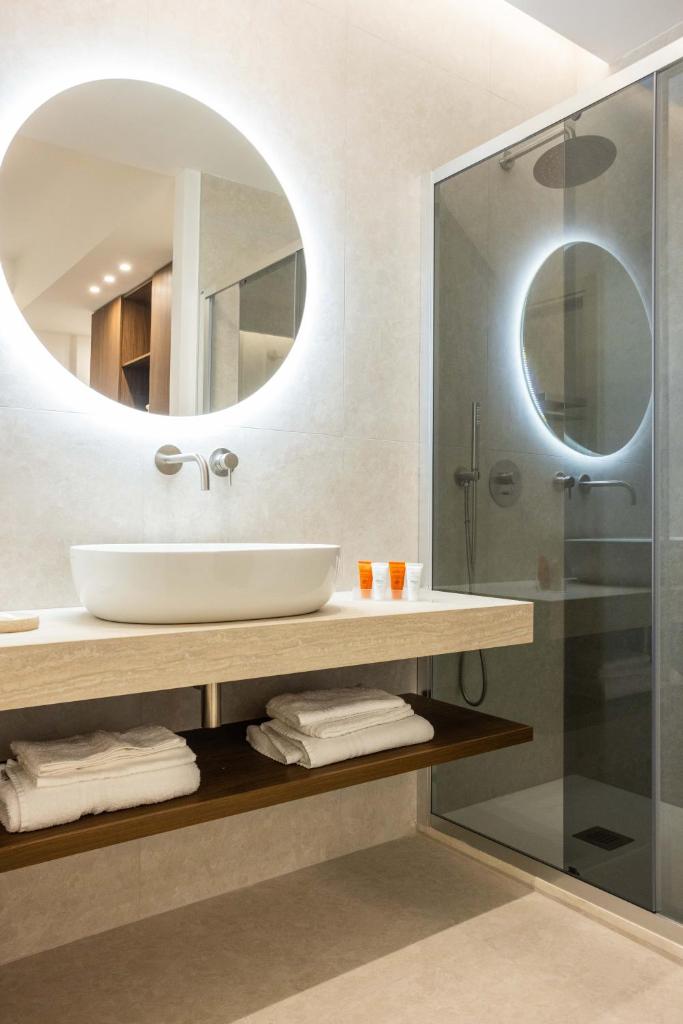 Nora's Suites 7