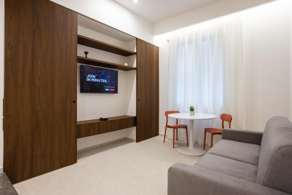 Nora's Suites 5