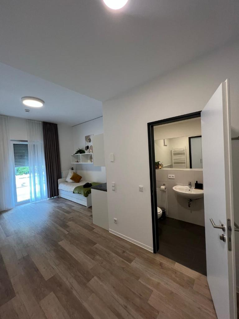 Ein Zimmer Studio Wohnung 3