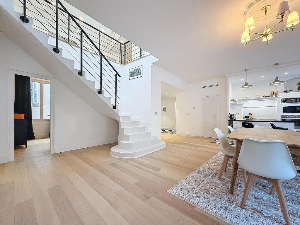 Intuition Duplex 4lits 3"Palais 200m2